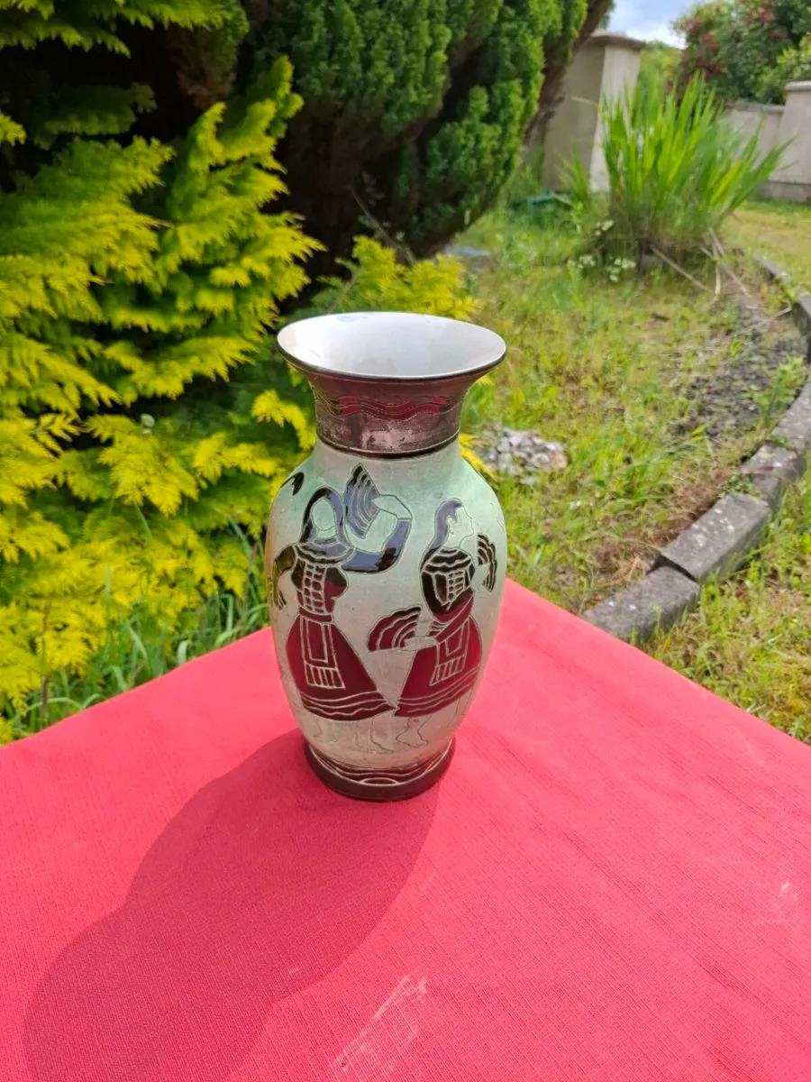 Green vase postage possible