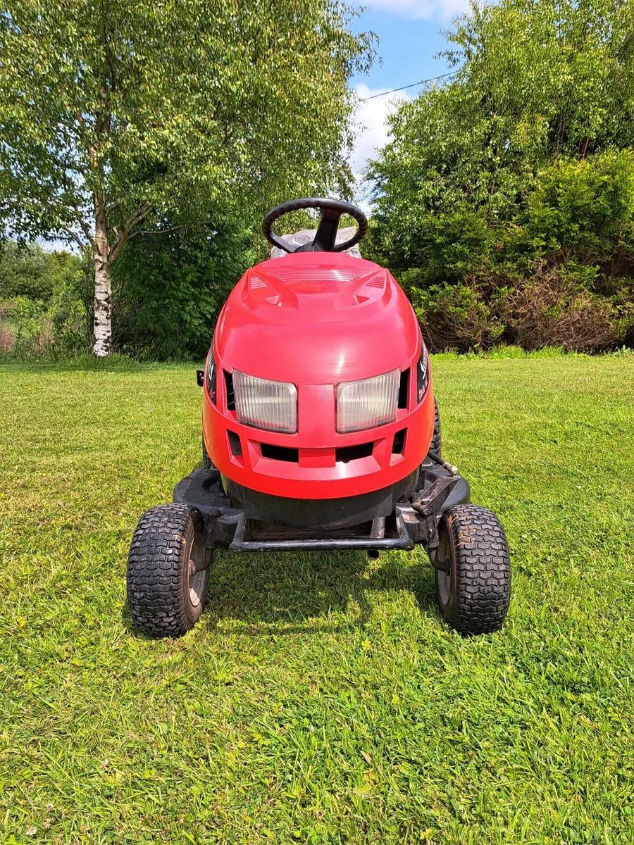 Ride on lawnmower - Image 2