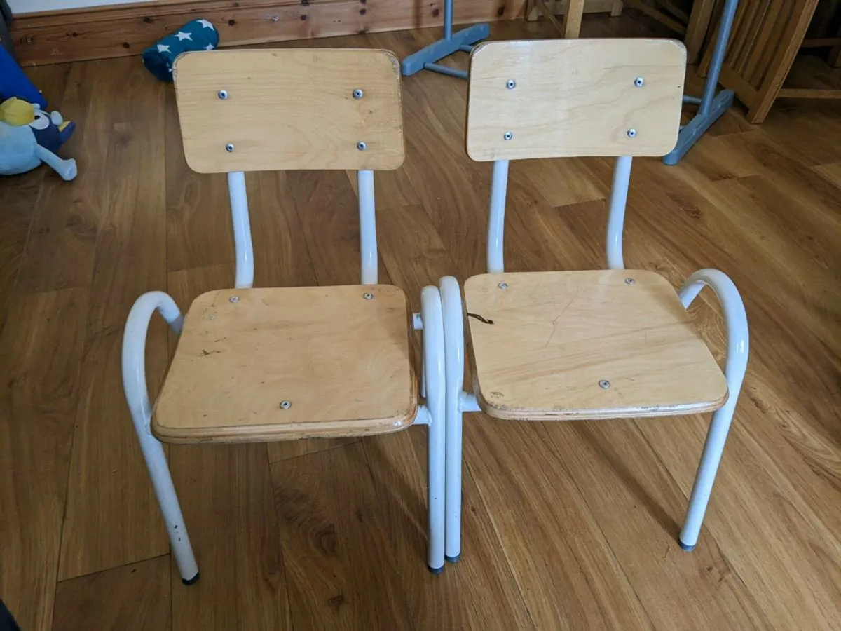 Free toddler chairs - Image 1