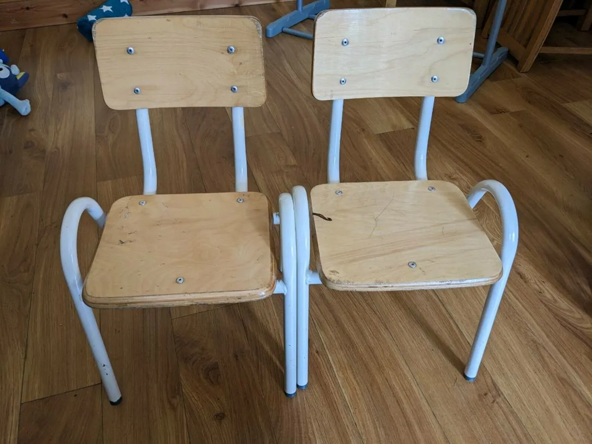 Free toddler chairs - Image 2
