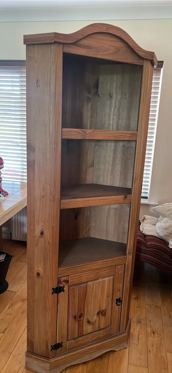 Corona Corner Unit - Image 1