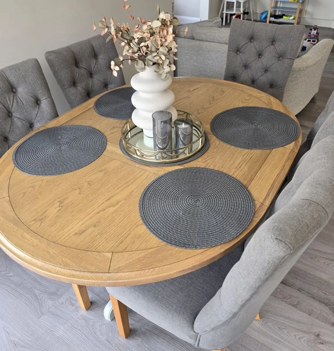Dining Table and 6 chairs - Image 1