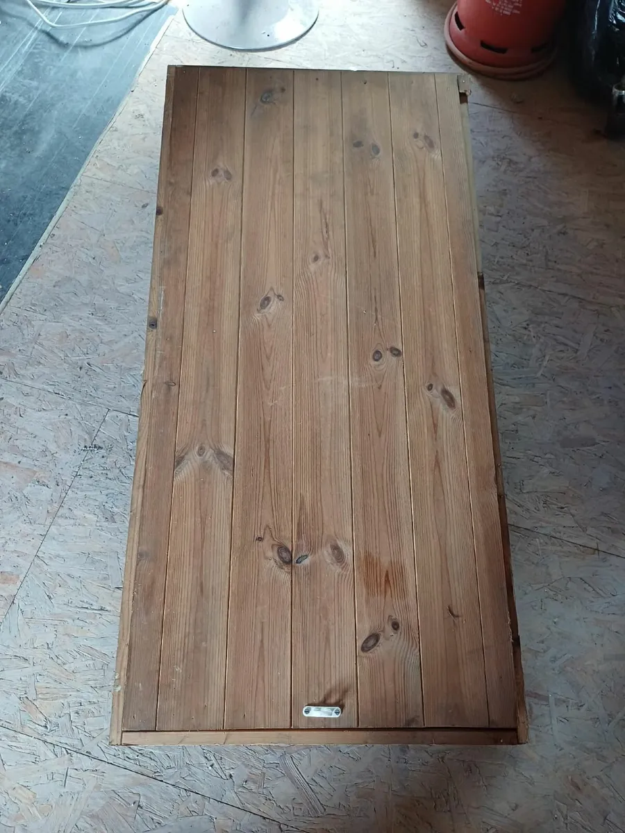 Attic ladder - Image 1