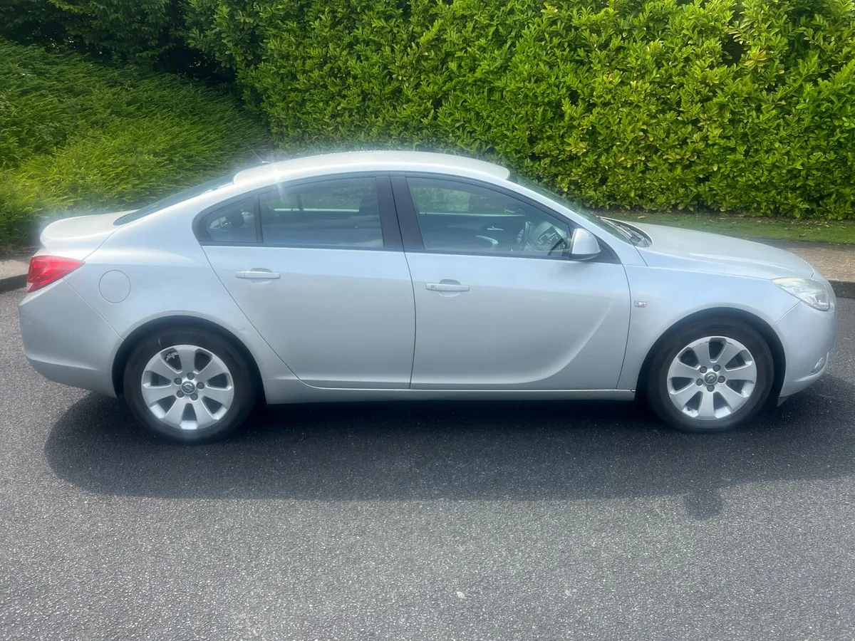 2013 Opel insignia - Image 2