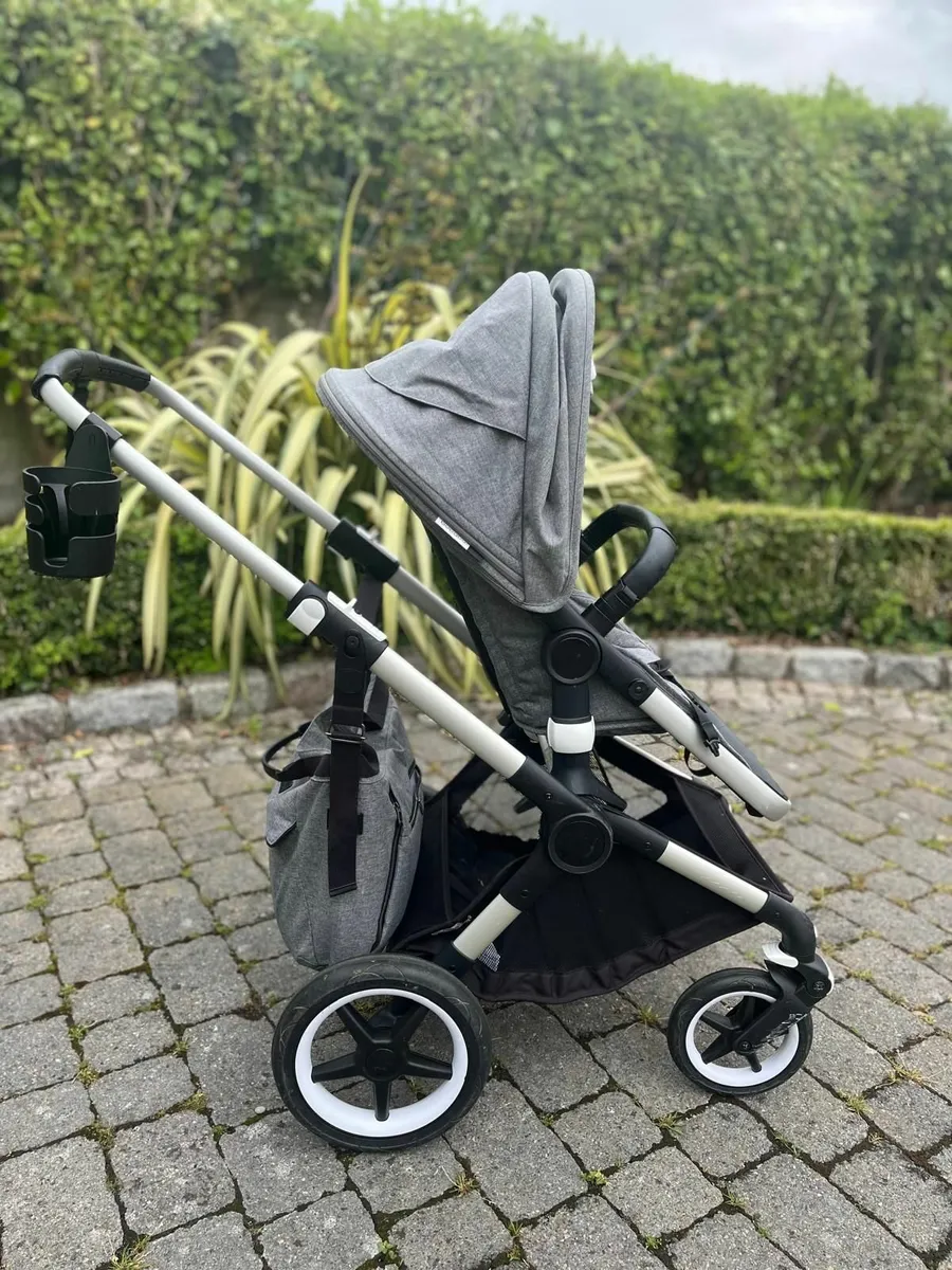 Bugaboo Fox 2 Buggy & Package - Image 1