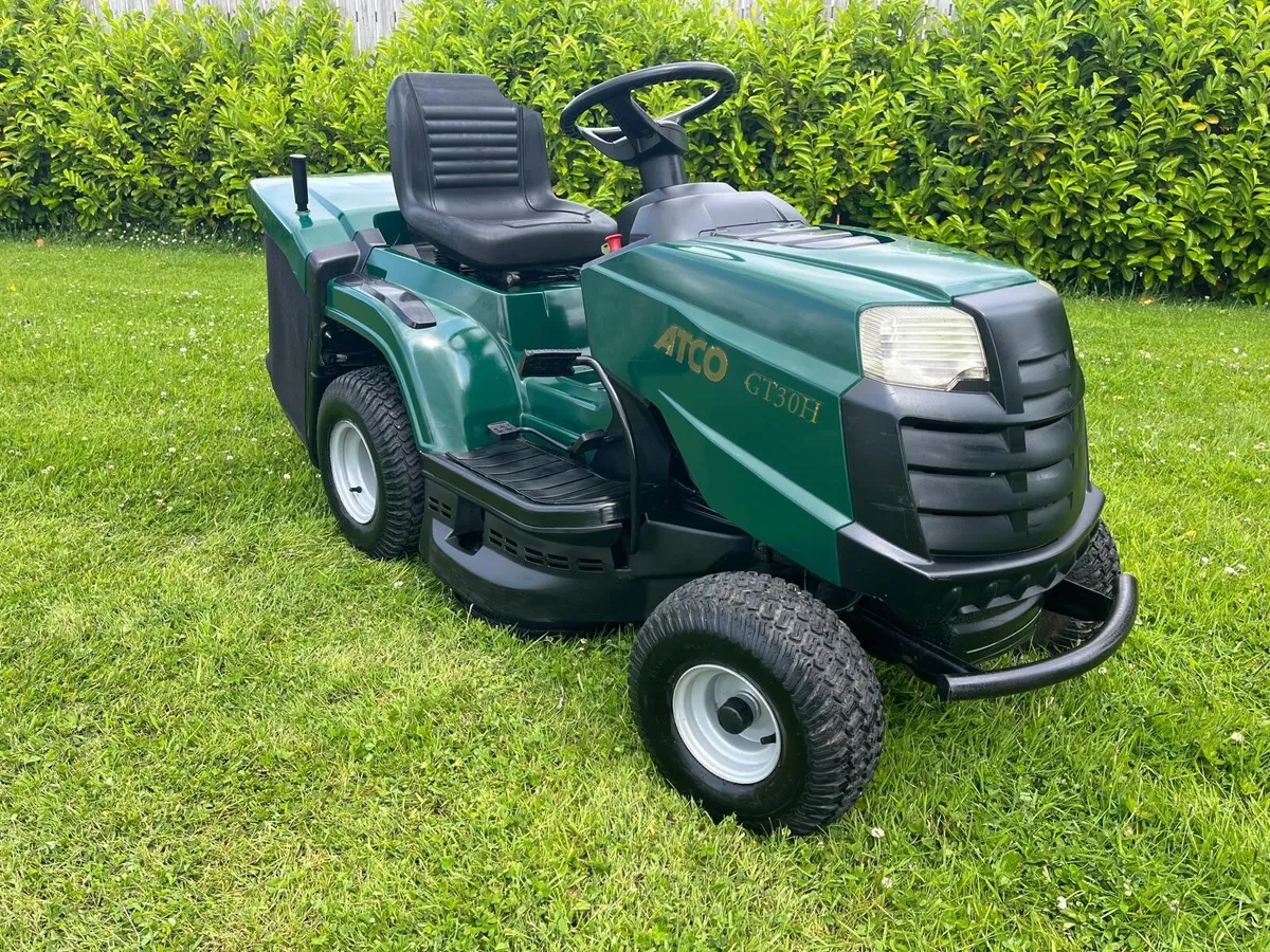 Atco/15hp hydrostatic ride  on lawnmower - Image 1