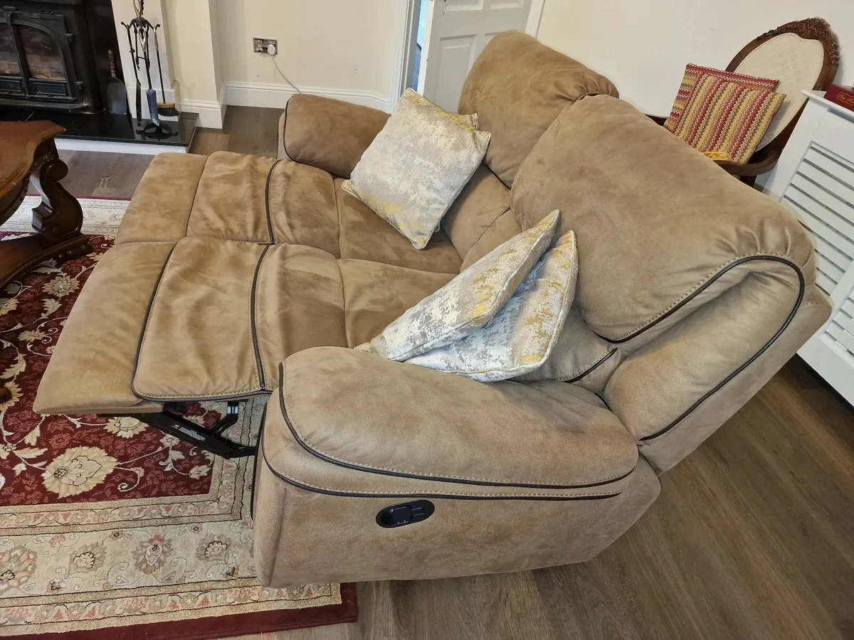 3-2-1 reclining sofa set - Image 4
