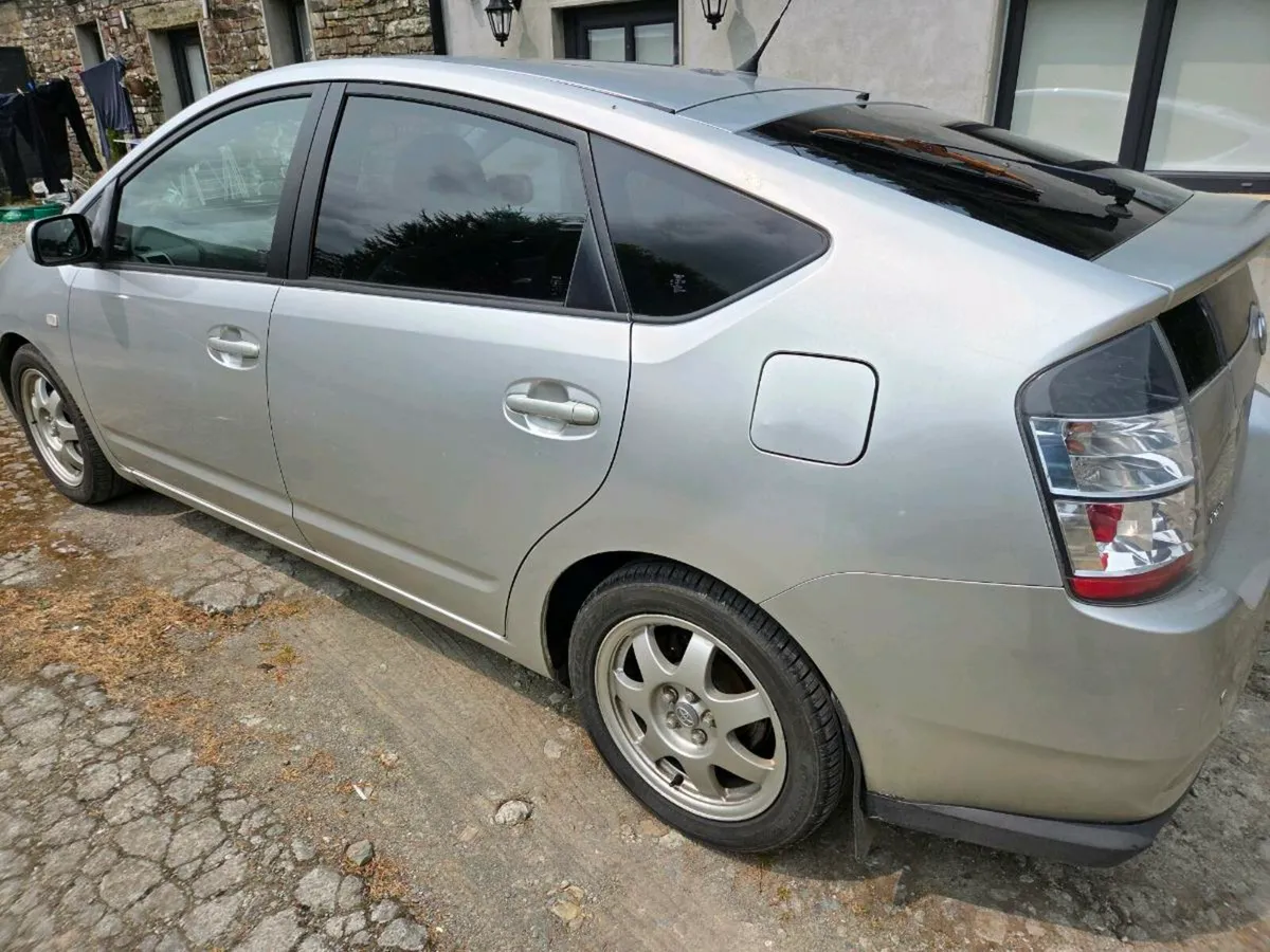 Toyota Prius 2005 - Image 3