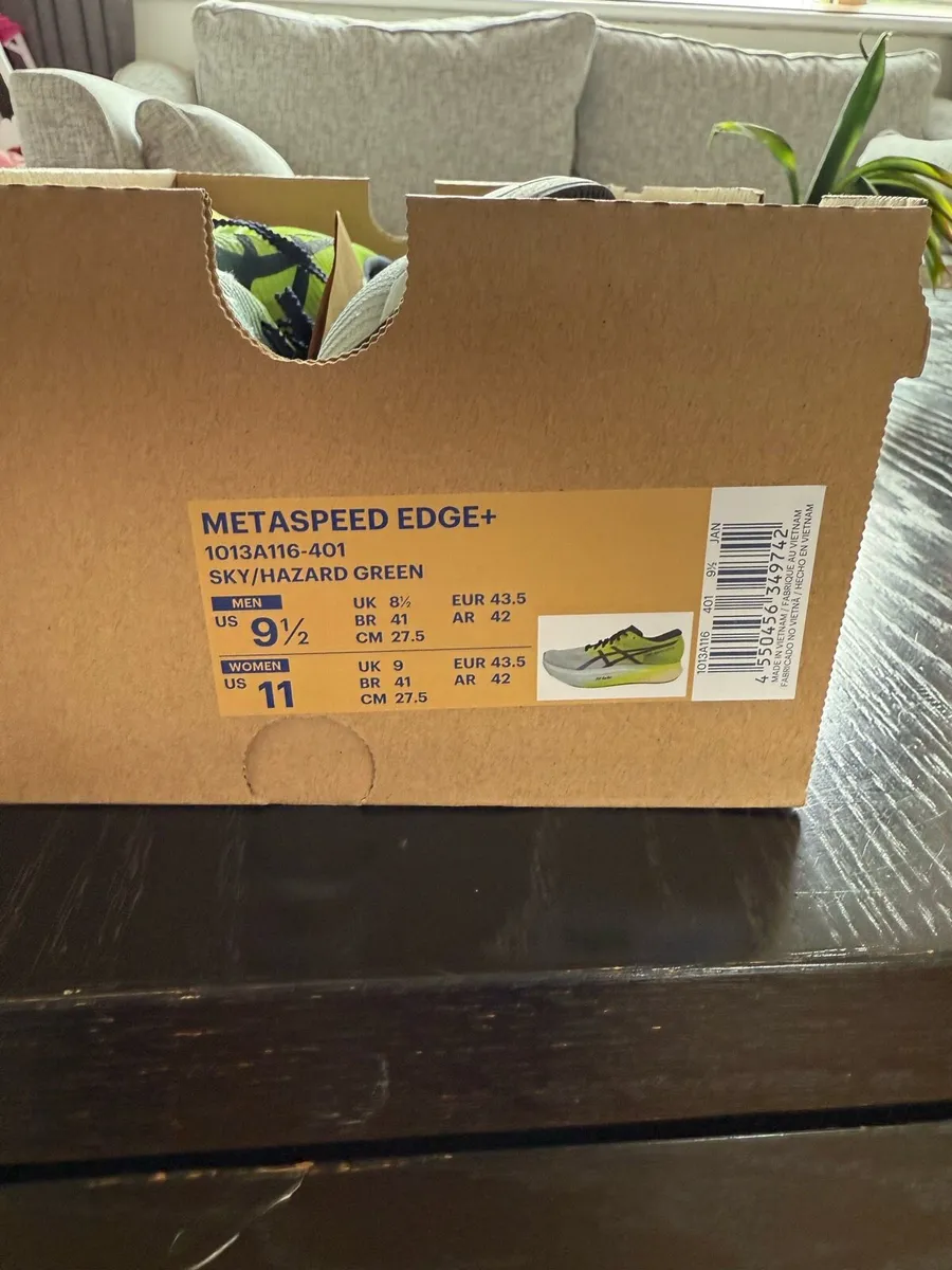 ASICS metaspeed edge + 8.5 uk - Image 3