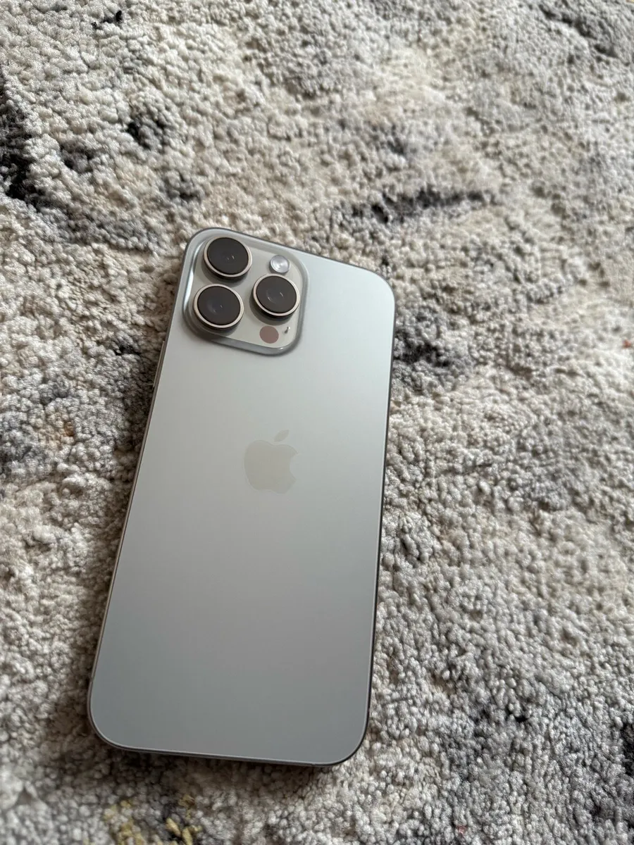iPhone 16 pro max - Image 2