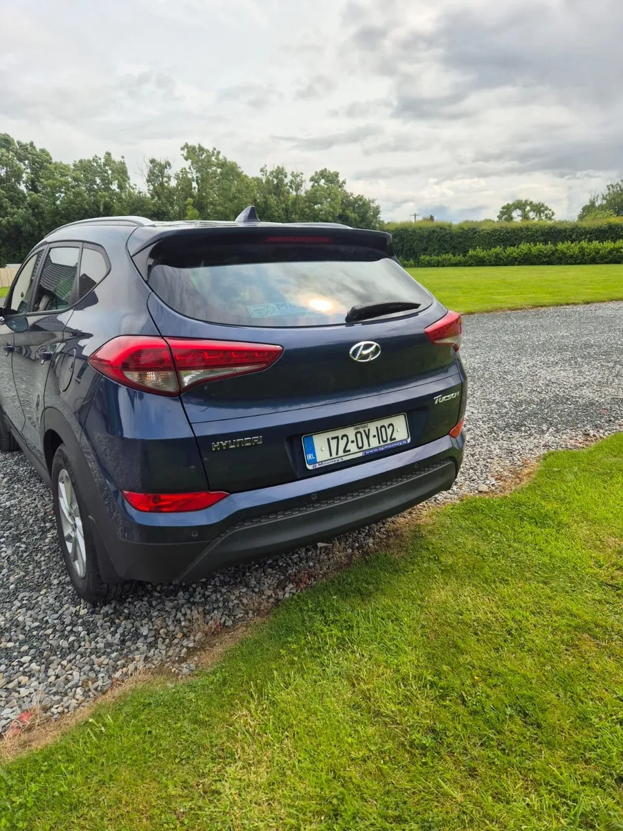 Car - Image 3