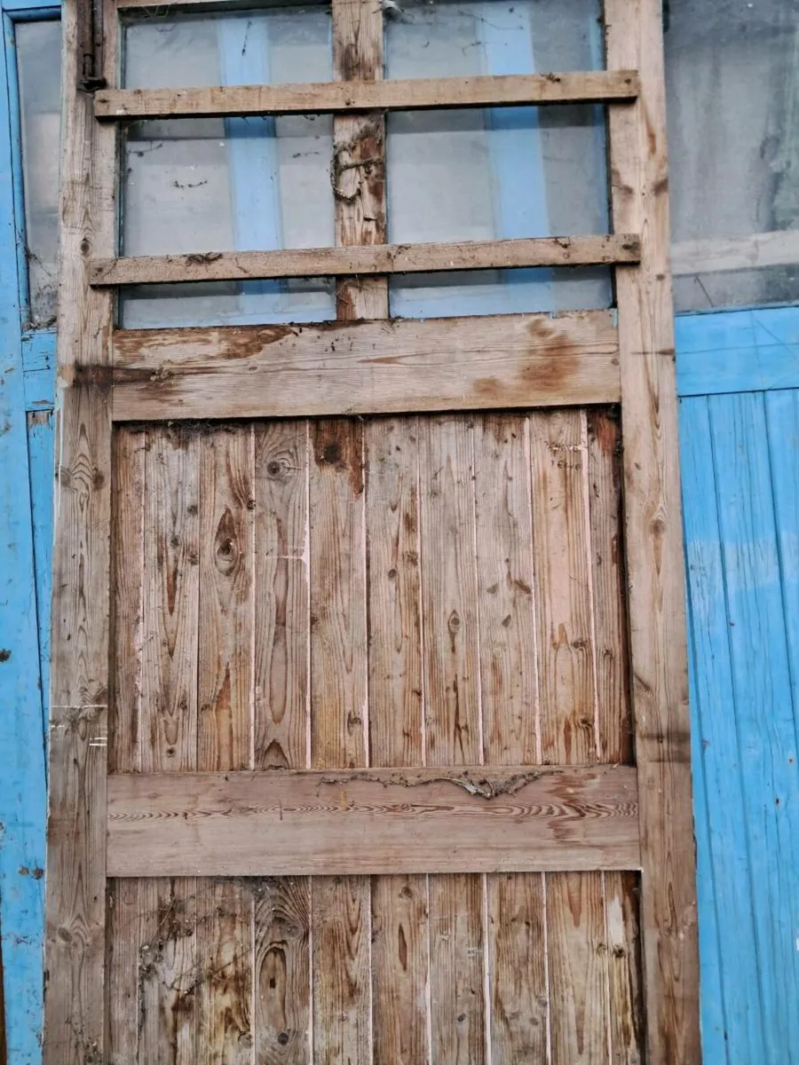 3 large old doors - Image 3