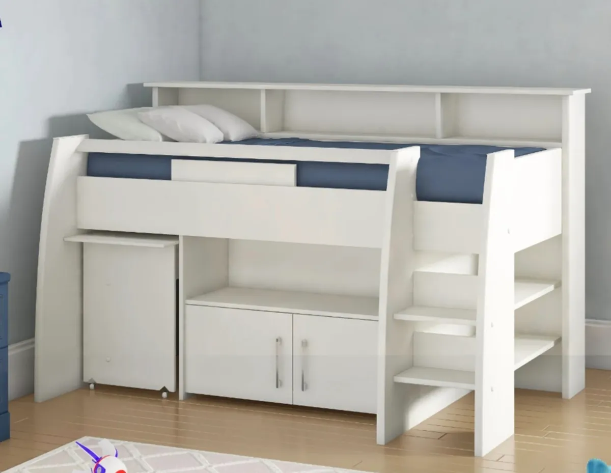 Used kid's bunk bed - Image 1