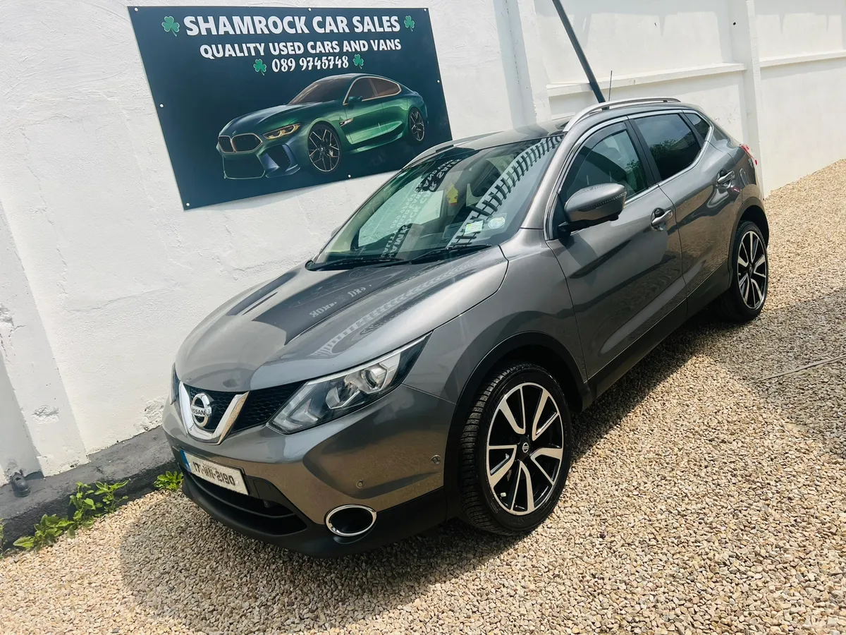 2017 Nissan Qashqai 1.5 Dci Sve *Top spec** - Image 1