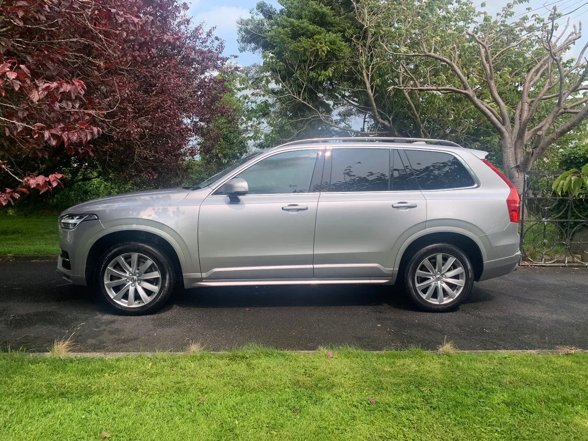 Volvo XC90 2018 D5 AWD - Image 2