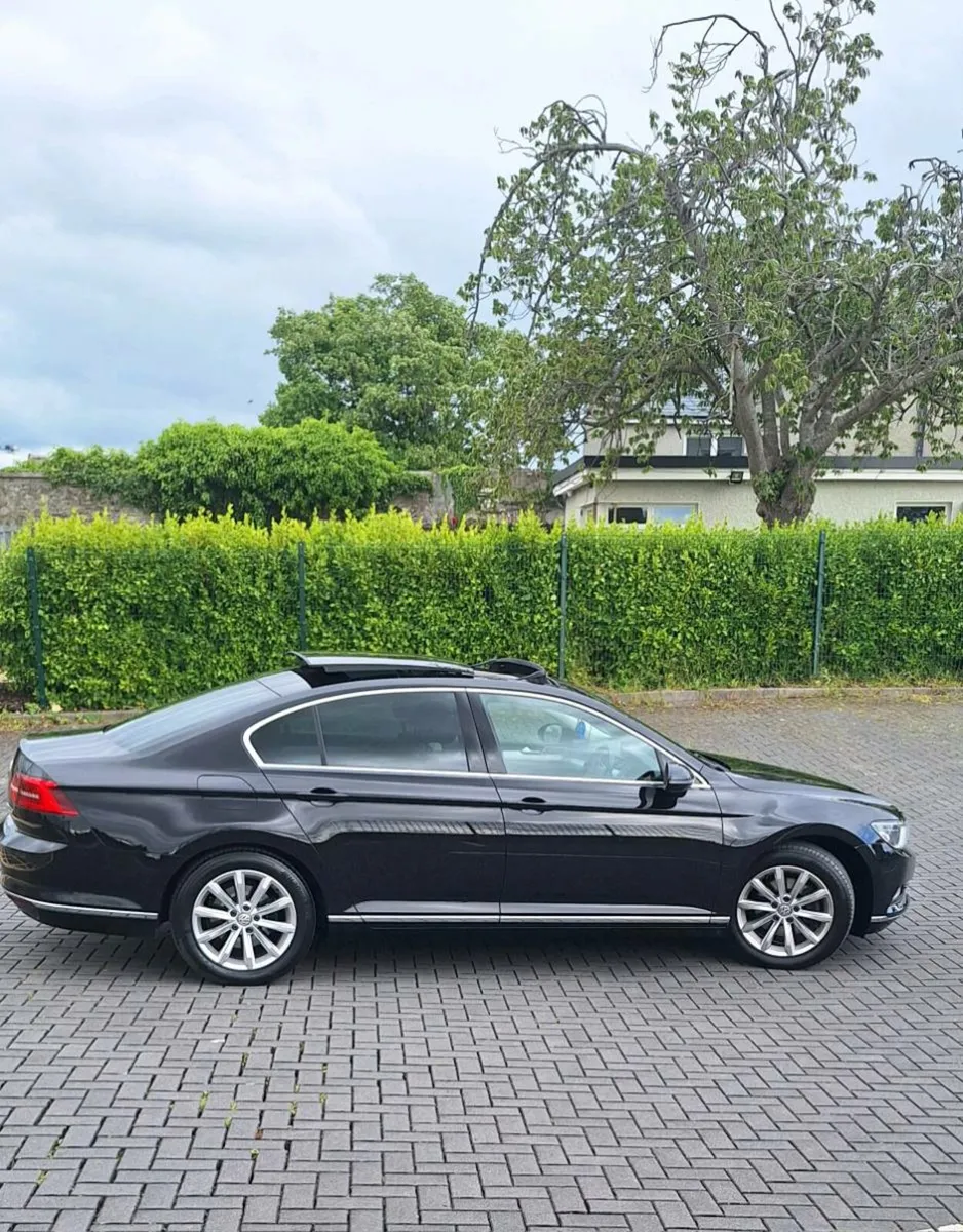Car - Image 3