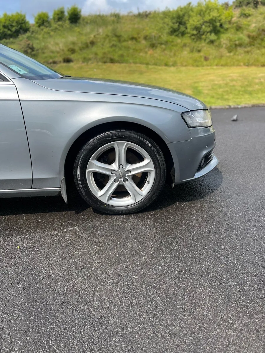Audi A4 2011 - Image 4