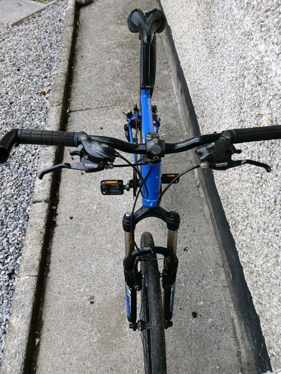 Racing bike in good condition pm of interest - Image 2