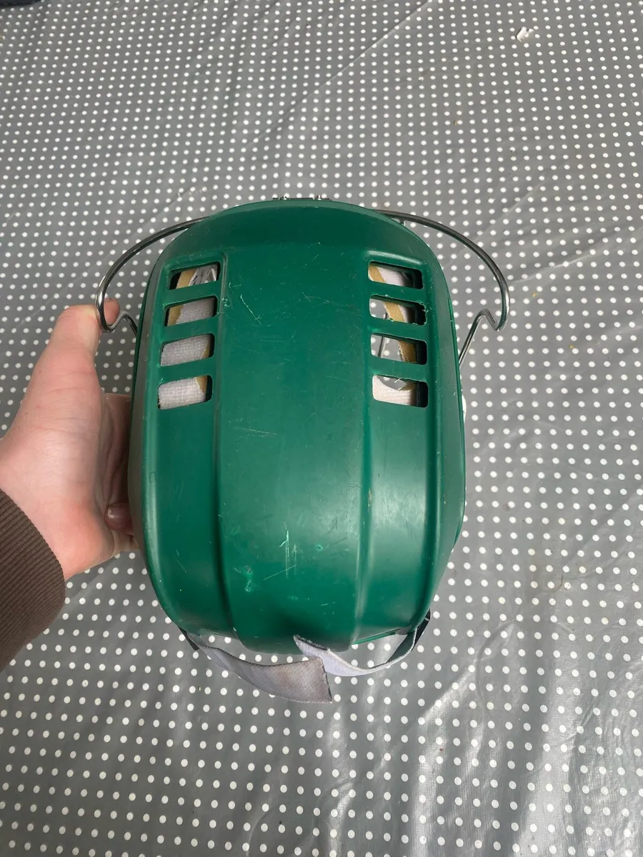 Hurling helmet - Image 2