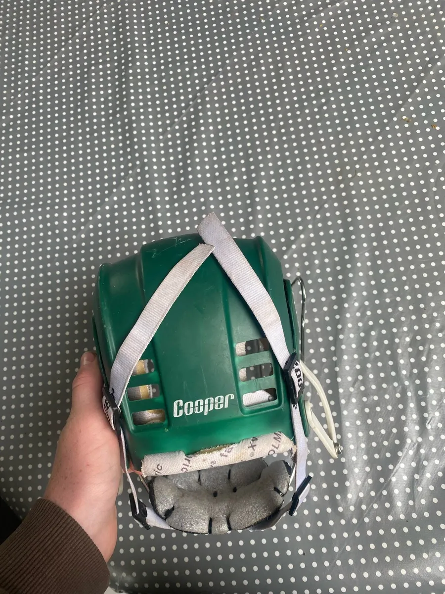 Hurling helmet - Image 4