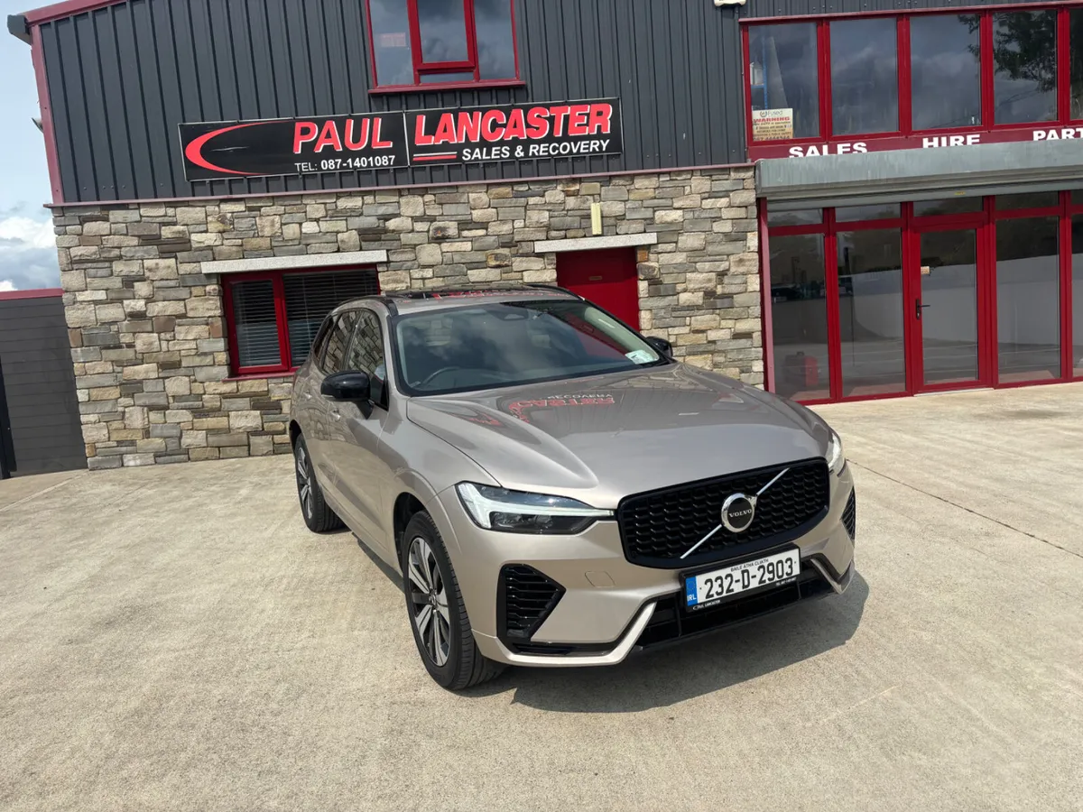 Volvo XC60 2023 - Image 3