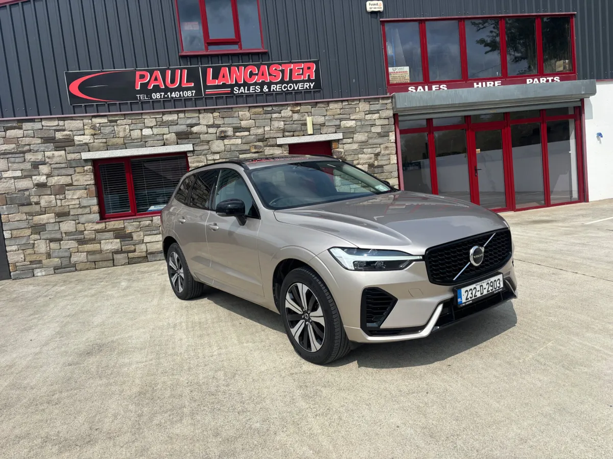 Volvo XC60 2023 - Image 1