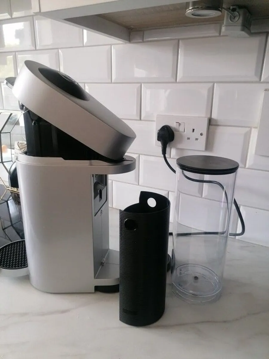 Nespresso Virtuo Plus Coffee Machine - Image 2