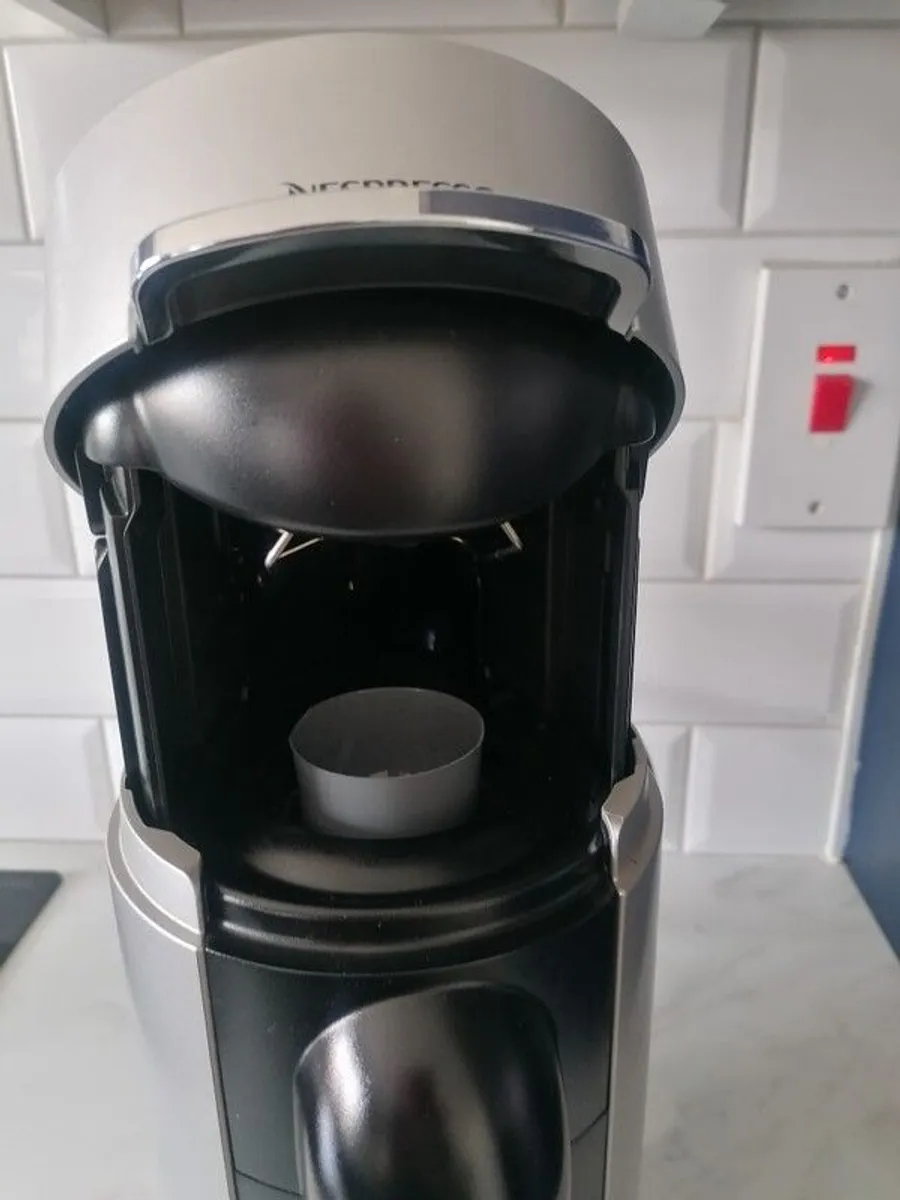 Nespresso Virtuo Plus Coffee Machine - Image 4