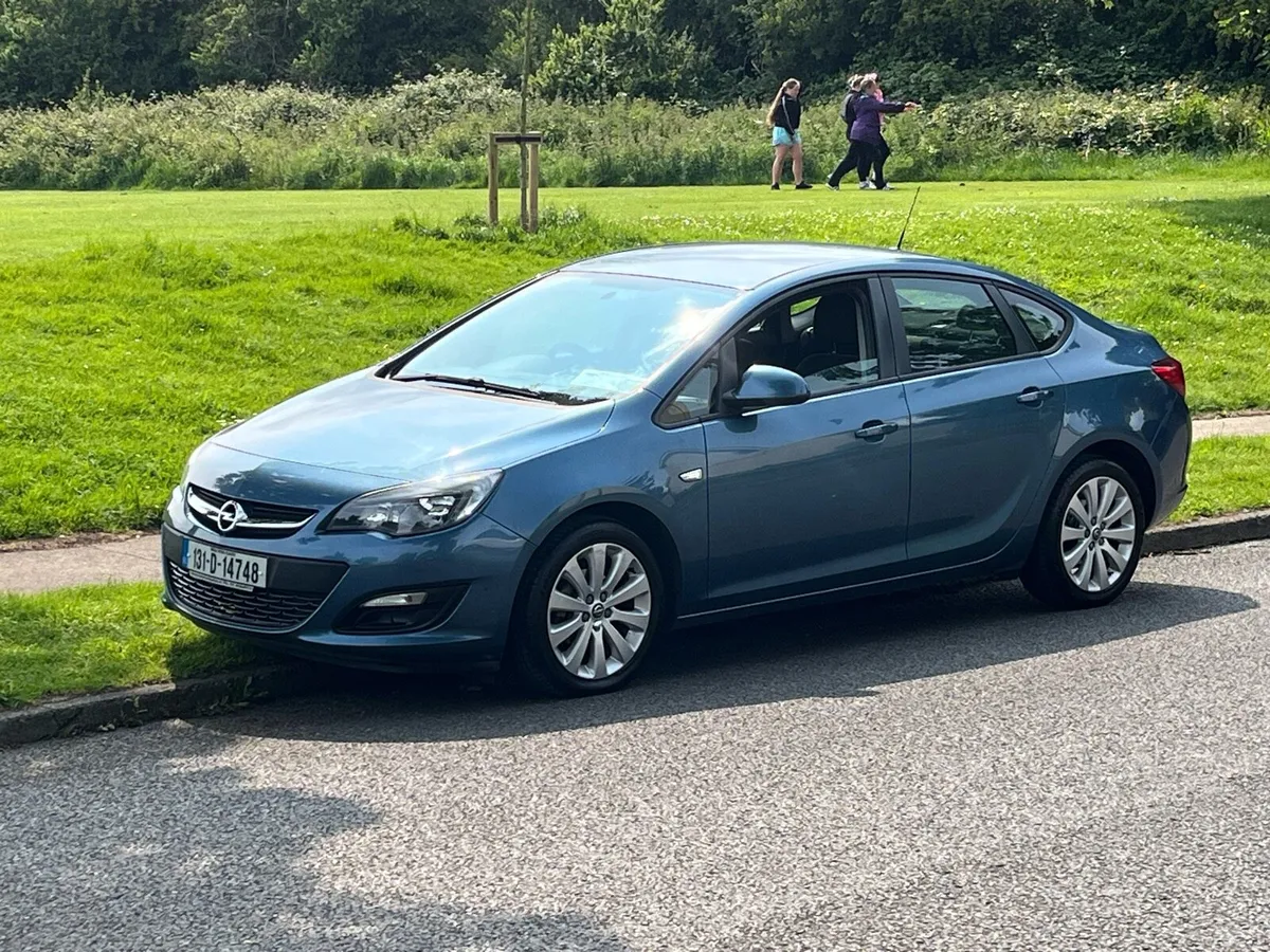 Opel astra sc 1.3cdti 95ps 4dr - Image 1