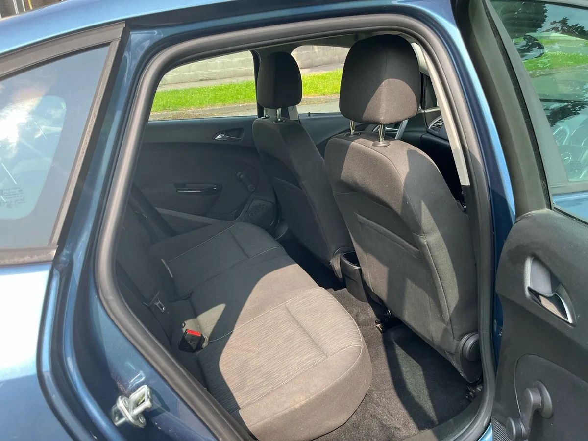 Opel astra sc 1.3cdti 95ps 4dr - Image 4