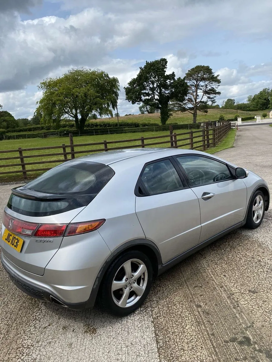 Honda Civic - Image 4