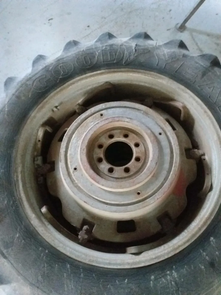 Wheels and tyers - Image 1