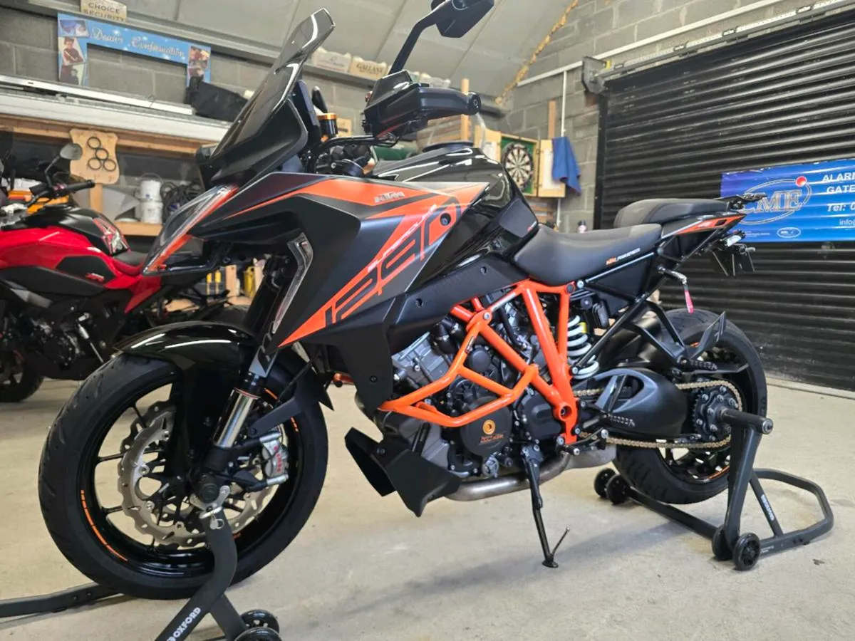 KTM 1290 SuperDuke - Image 1