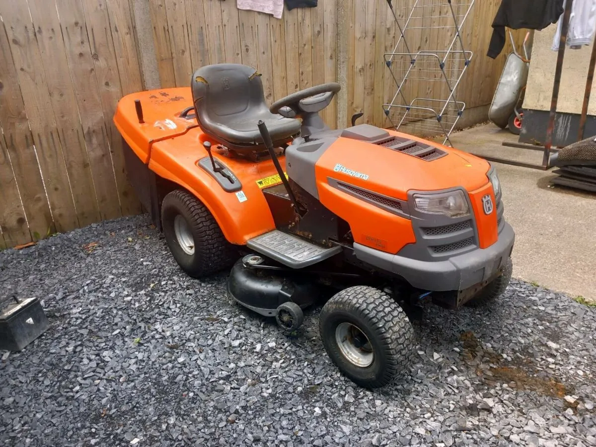 Husqvarna ride on lawnmower - Image 1