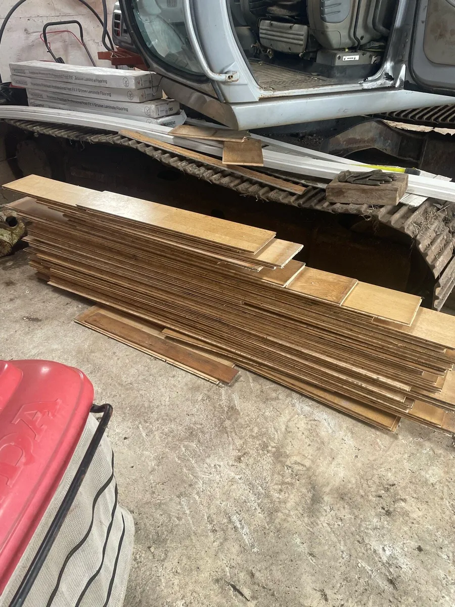 Semi-Solid used oak flooring - Image 1