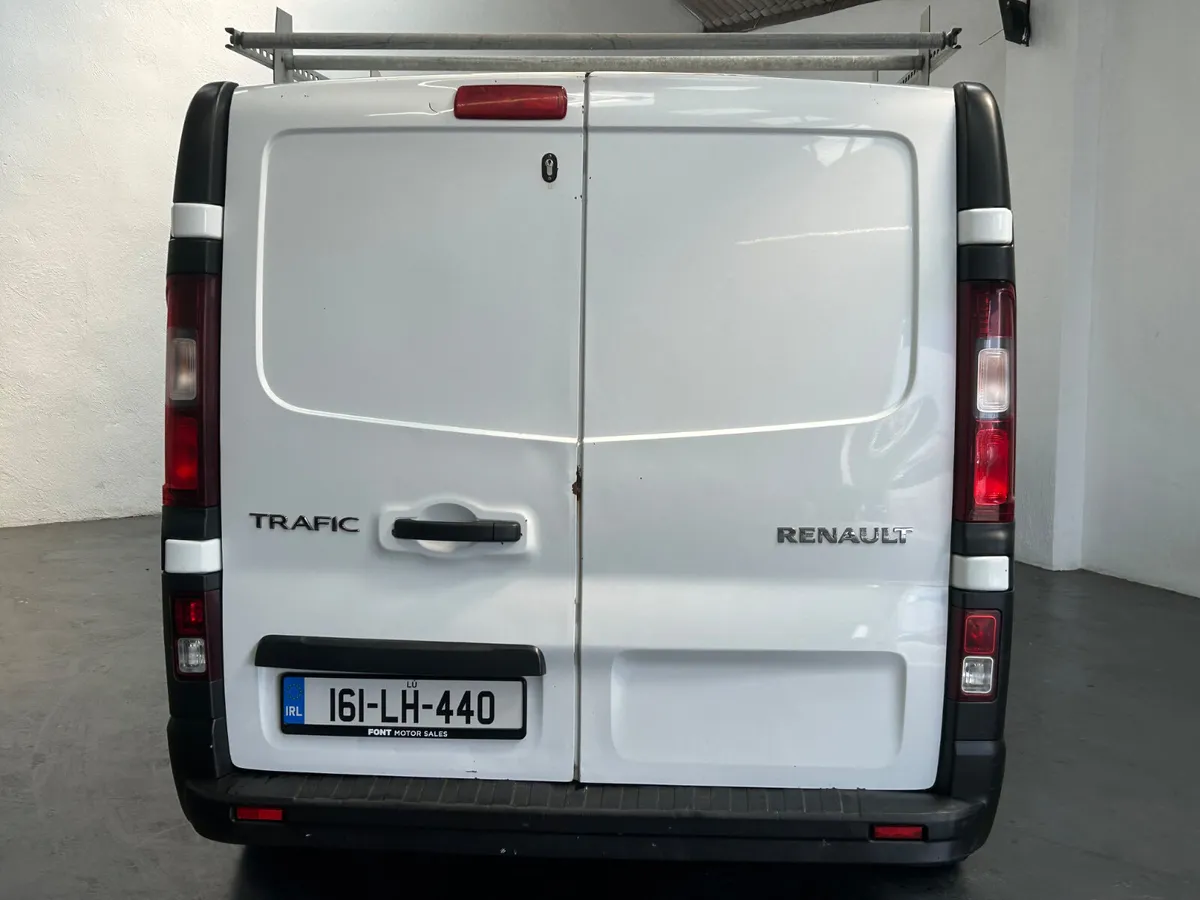 161 RENAULT TRAFFIC CREWCAB -7 SEATS - - Image 2