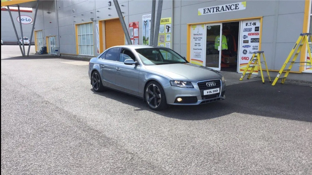 Audi A4 2011 - Image 1