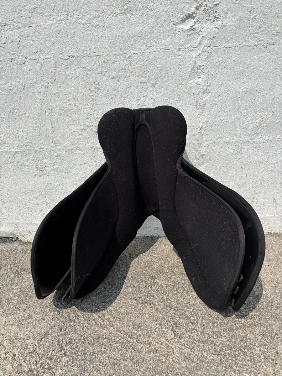 Synthetic Shires Saddle - Image 2