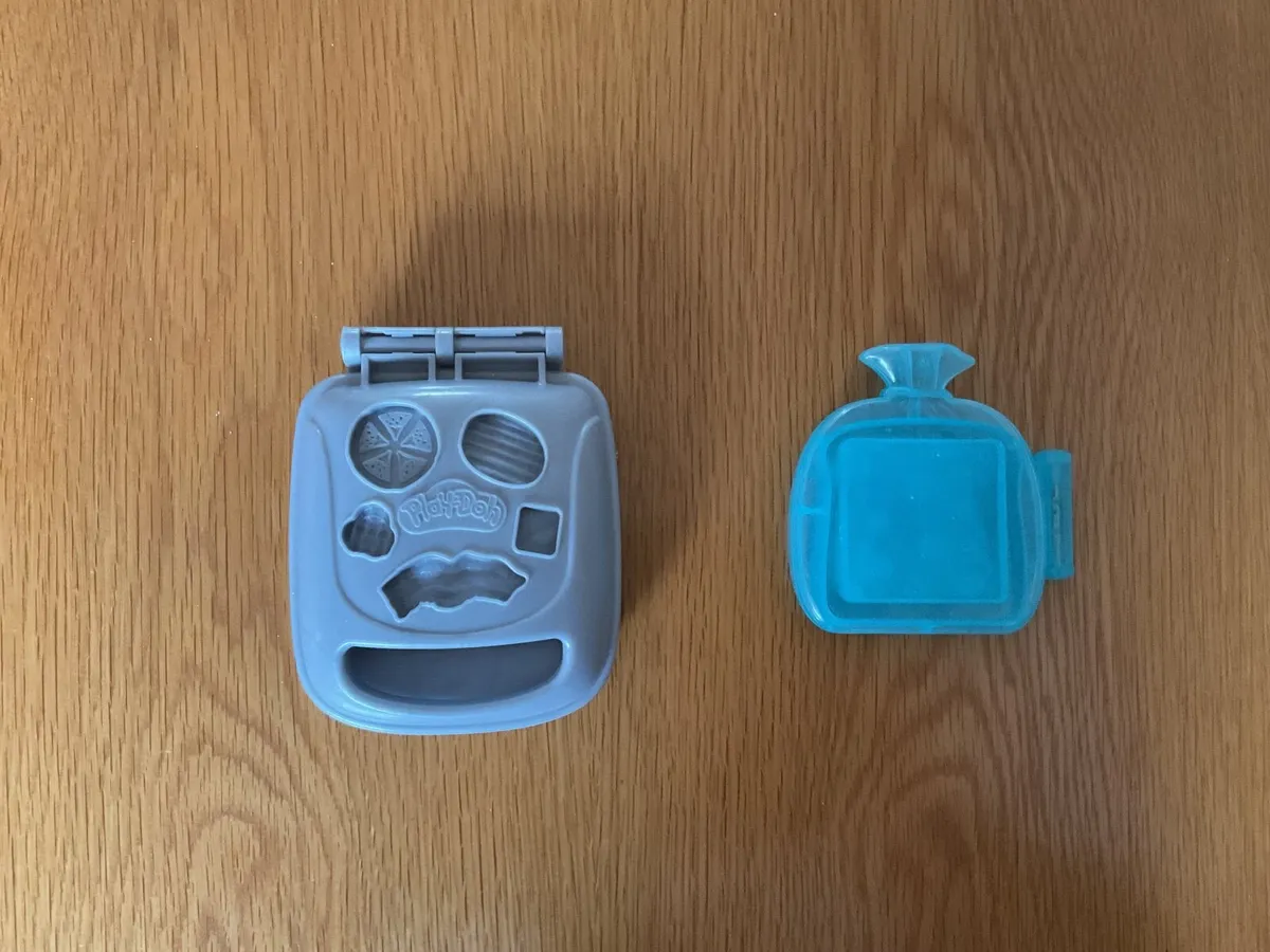 Playdoh Toastie maker - Image 2