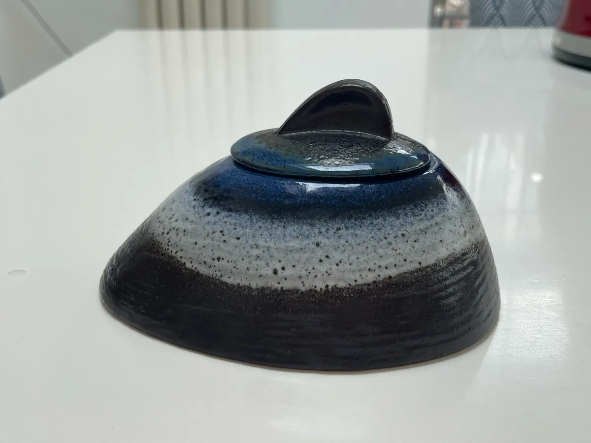 Sugar bowl - Image 1