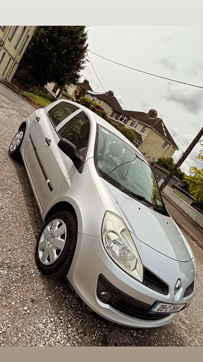 Renault Clio Royale Edition (Low Millage) - Image 1