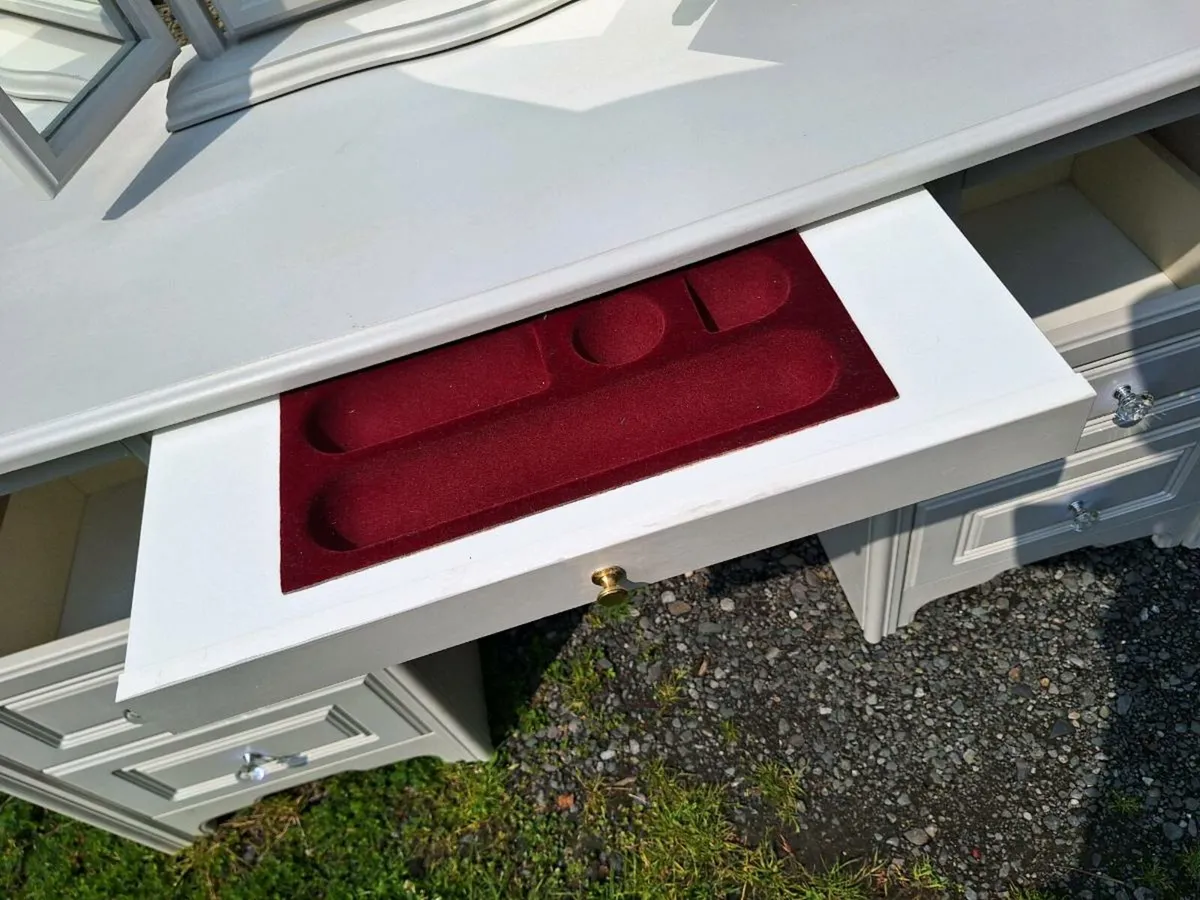 Dressing table (DELIVERY) - Image 4