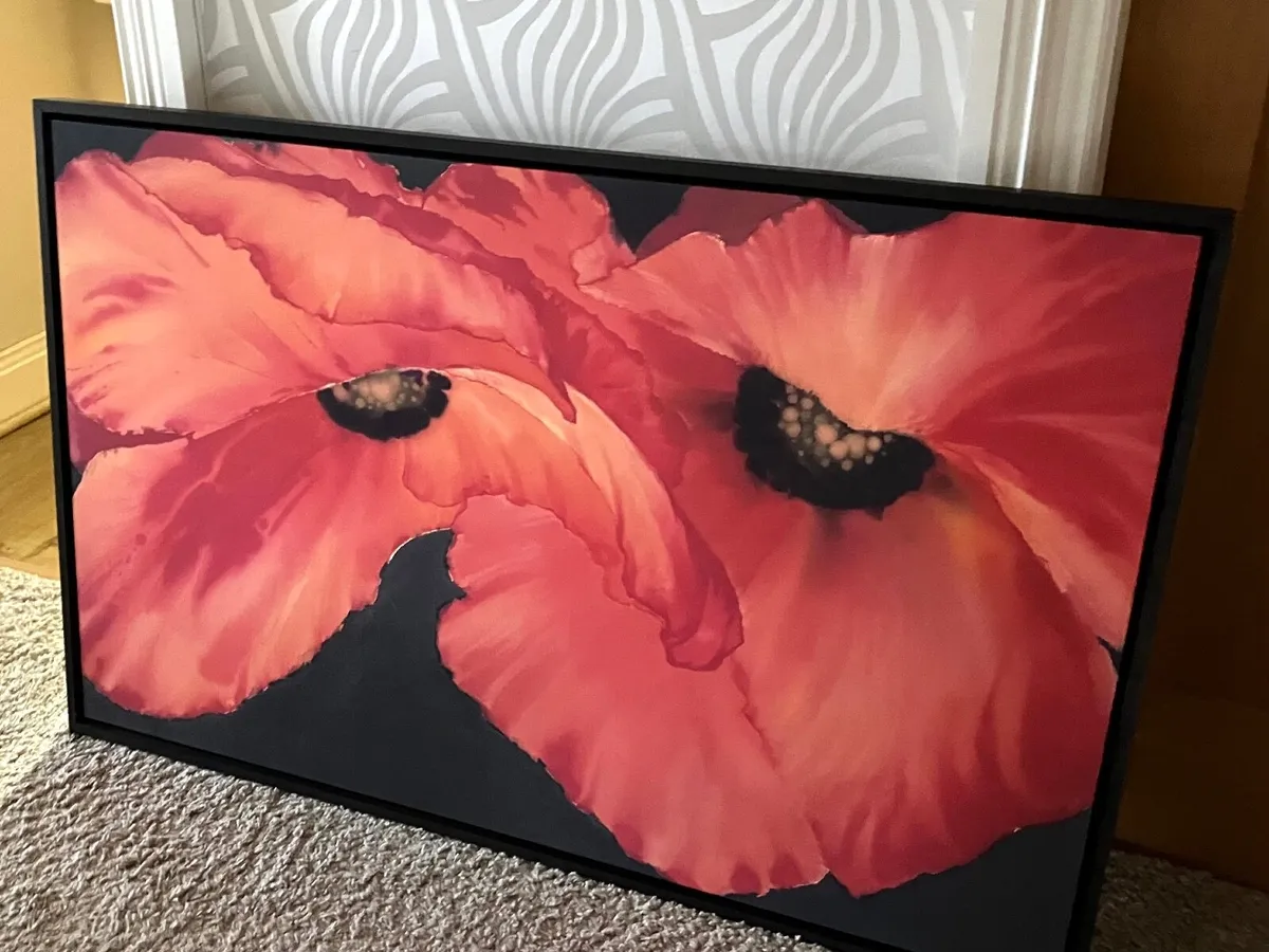 Red floral picture - Image 1