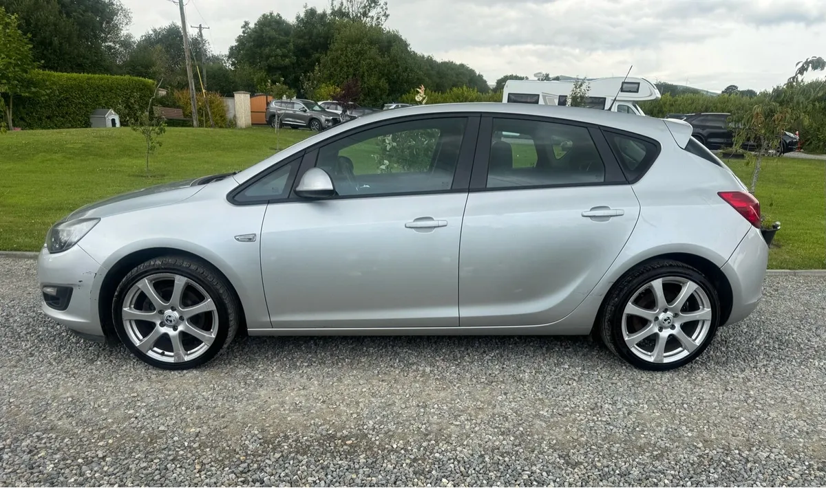 Vauxhall Opel Astra - Image 3