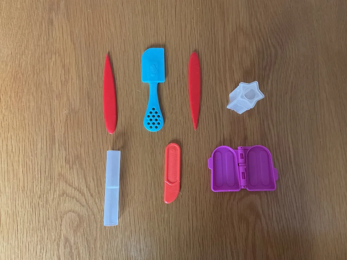 Various Playdoh Cake accessories - Image 3