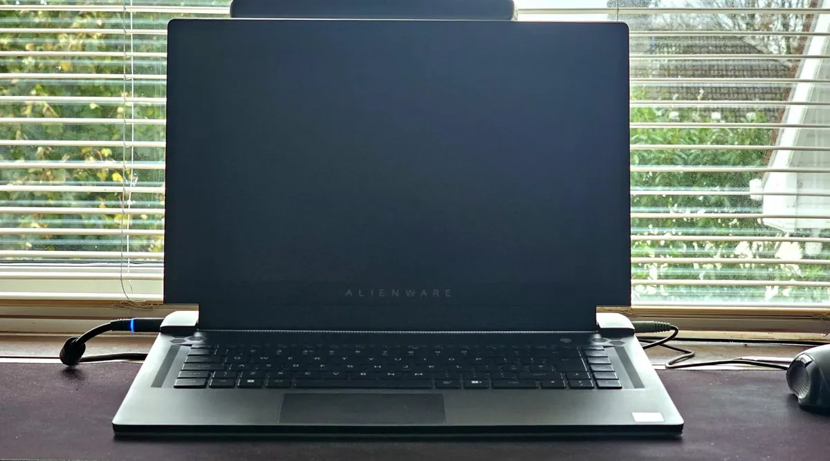 Alienware X15 R2 (2022) - Image 1