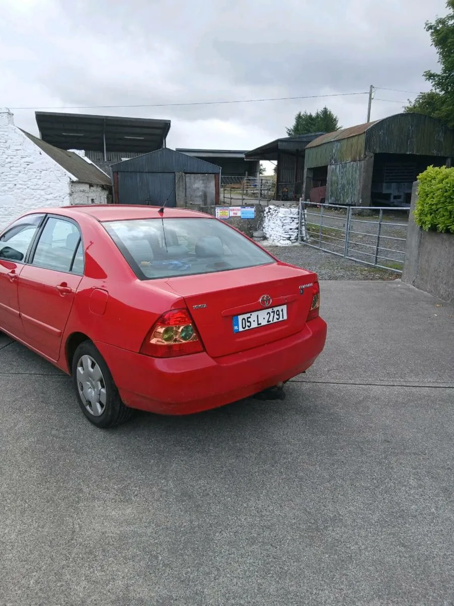 Toyota corolla - Image 4