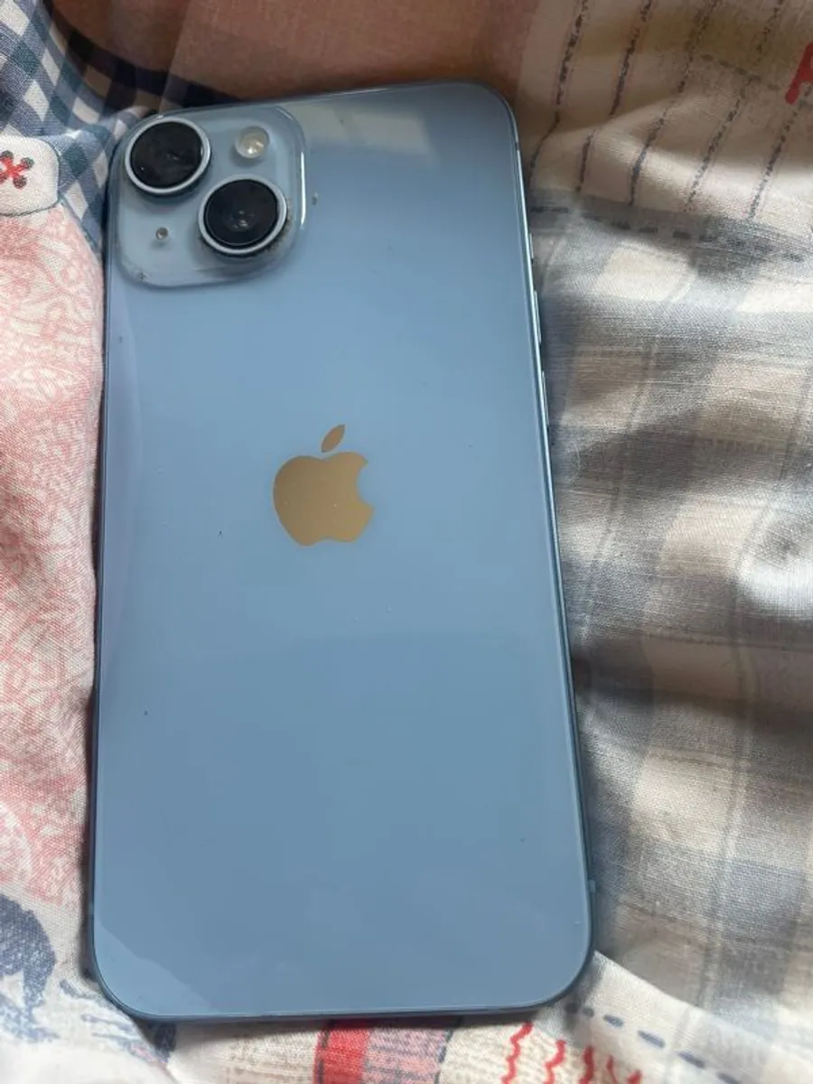 iPhone 14 - Image 3
