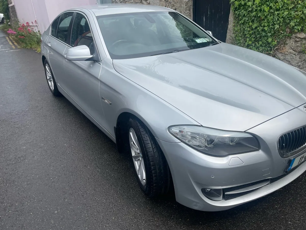 BMW 520 very low mileage - Image 2