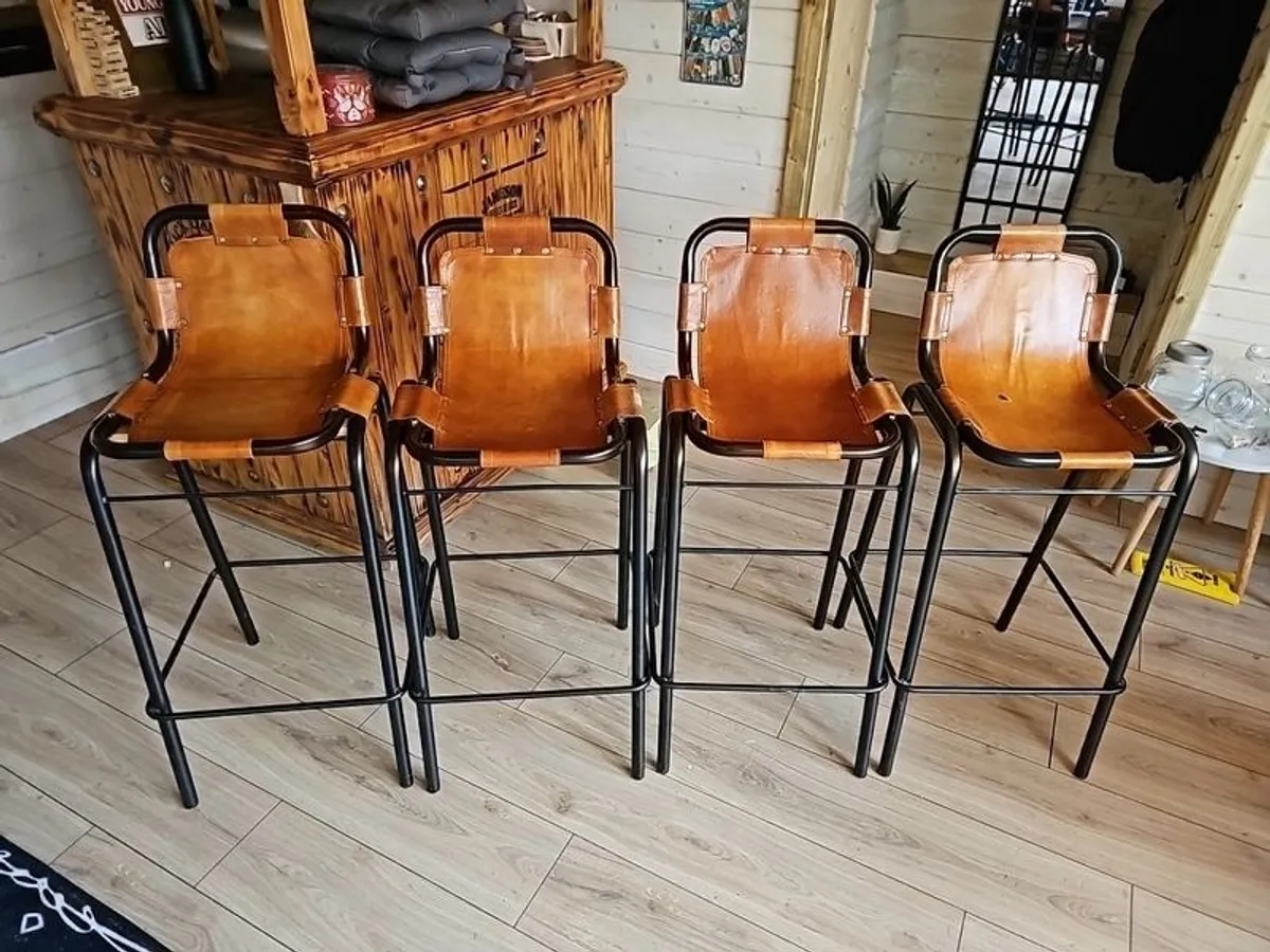 4 Bar Stools, leather and metal - Image 2